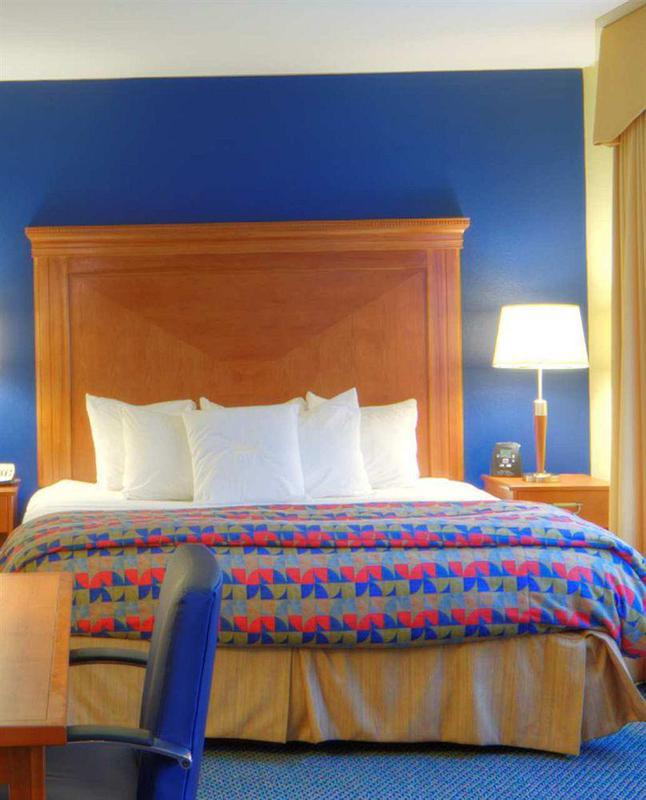 Homewood Suites By Hilton Portsmouth Zimmer foto