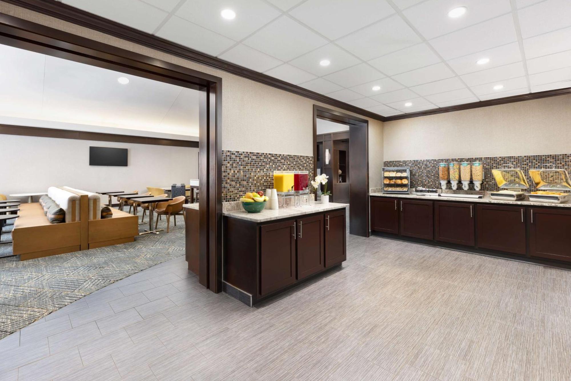 Homewood Suites By Hilton Portsmouth Exterior foto
